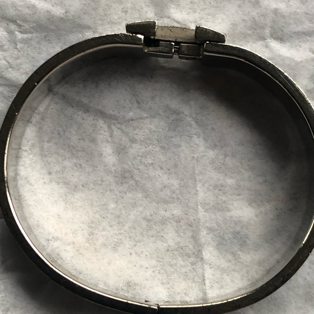Hermès Clic H Bracelet - Picture 4 of 6